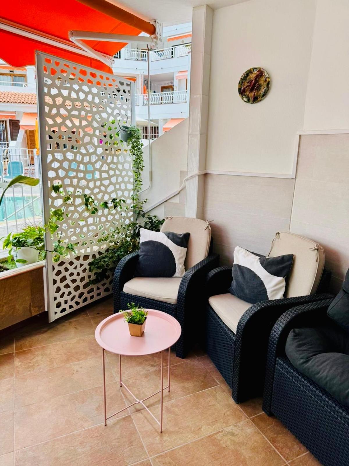 Apartment With Terrace And Pool, Los Cristianos Los Cristianos (Tenerife) Eksteriør bilde